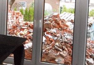 Отдам даром битый кирпич - Битый кирпич 1.jpg