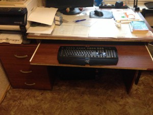 Отдам даром шкаф и письменный стол - IMG_2938.JPG