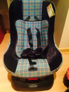 Отдам автомобильное кресло от 0 до 4 лет mothercare - image.jpg