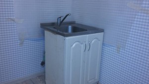 отдам даром кухонные шкафы и мойку - 20150925_224231.jpg