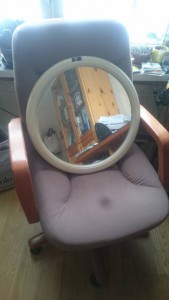 отдаю зеркало белое круглое - DSC_1004.JPG