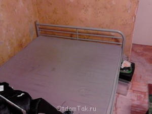 Отдам шкаф-прихожую, кровать двуспальную, два кухонных шкафч - IMG_20130811_222824.jpg