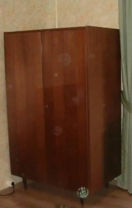 Примем в дар или за небольшую плату шкаф,холодильник,стиральную машинку - шкаф_платяной.JPG