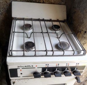 Кухонная плитва на 4 конфорки - плита электа.jpg
