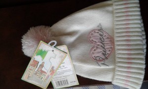 Отдам новую шапку на девочку - 20160429_174632.jpg