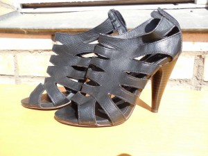 Туфли жен.35 р-р отдам - DSCN5392.JPG