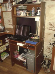 Компьютерный стол - 20160404_105655.jpg