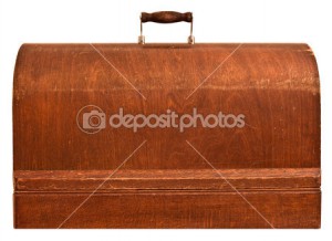 Приму в дар деревянный футляр от швейной машинки - depositphotos_41104071-Wooden-case-for-sewing-machine.jpg