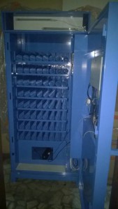 торговый аппарат антивандальный - WP_20150117_003.JPG