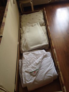 Отдам двуспальный диван - IMG-20160717-WA0001.jpg