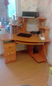 отдам компьютерный стол - IMG_20160718_195110.jpg