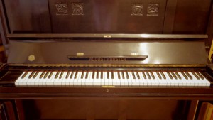 Пианино Август Ферстер - IMGP0928.JPG