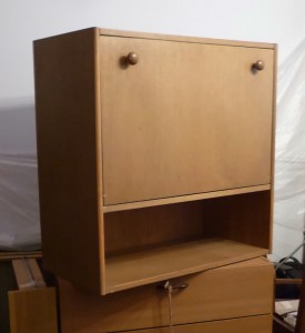 2 Платяных шкафа и секретер - sec_a_hf.jpg
