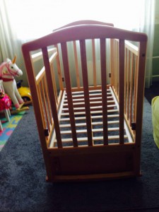 Отдам даром кроватку - image.jpg