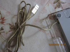Вот так должен выглядеть шнур к планшету