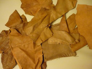 Небольшой пакет остатков кожи - P1180523.JPG