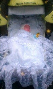 ОТЛИЧНАЯ КОЛЯСКА-ТРАНСФОРМЕР и конверт на выписку  - 1450037821381.jpg