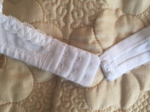 Бюстгальтер белый пуш ап 1-2 размер 75-85  - image.jpeg