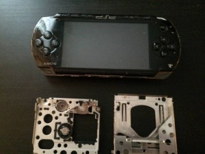 Отдам разломанное PSP на запчасти - IMG_3863.jpg