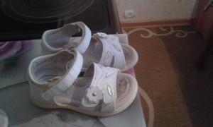 Босоножки для девочки - 20161006_082757.jpg