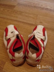 отдам за символическую цену кроссовки на девочку. Б у. Размер: 34. - 3048368118.jpg