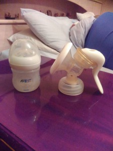 Отдам молокоотсос с бутылочкой 125мл. - IMG_20161206_192353[1].jpg