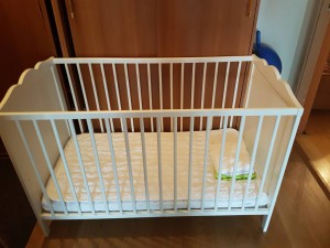 Отдам детскую кроватку с матрасом 0 - 3г  - 20170201_111558.jpg