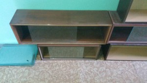 Отдам книжные полки навесные с стеклами8 шт. - Изображение 410.jpg