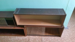 Отдам книжные полки навесные с стеклами8 шт. - Изображение 413.jpg