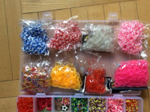 Резиночки для плетения браслетиков - IMG_0221.JPG