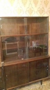 Отдам сервант для посуды 3 разных секции - 20170321_085207.jpg