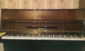 Отдам пианино Аккорд  - IMAG2079.jpg