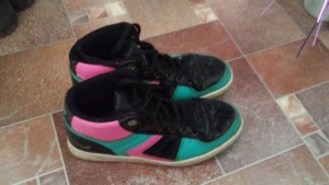 кроссовки 39 отдам - 20170331_100715.jpg