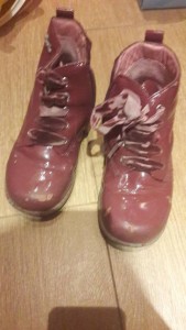 Отдаю детскую обувь 29 размера - 20170510_211225.jpg