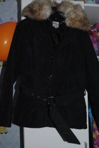 куртка зима осень,воротник натур песец размер S