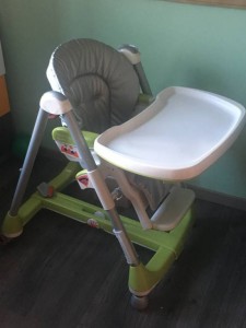 Отдам кроватку и стул для кормления - IMG_9875.JPG