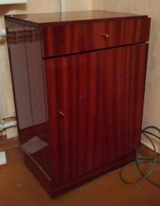 Отдам тумбочку в Долгопрудном - P_20170812_204322_vHDR_Auto_1.jpg