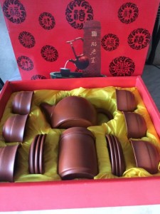 Отдам даром глиняный набор посуды для чаепития - IMG_2014.jpg