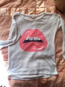 ОТДАМ ДАРОМ ПАКЕТ ЖЕНСКИХ ВЕЩЕЙ 40-42 размера - 9IQFva8tF4U.jpg