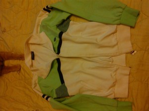 Свитерочки женские 44-46разм отдам даром - DSC_0157[1].jpg