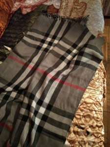 Отдам в дар шапки, платки, футболки - IMG_20171112_023946_HHT.jpg