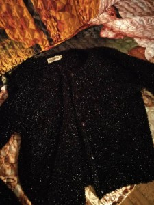 Отдам в дар шапки, платки, футболки - IMG_20171112_024230_HHT.jpg