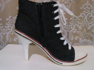 Кеды-ботильоны женские 40р абсолютно новые - DSC_0204[1].jpg