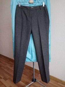 Брюки на подкладе. Посадка средняя.