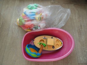 Детские игрушки для игр и купания в ванне 2 Майки белых - f2ed04b93116f40def2d1640102b749cf34a95a8.JPG