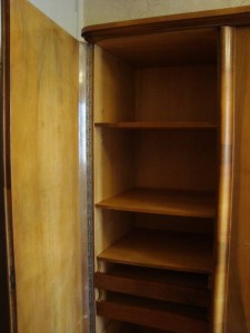 Отдам шкаф платяной деревянный трехстворчатый - 9.JPG