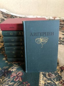 Отдам книги Маяковский, Герцен, Писарев ОТДАНО - IMG_8535-03-05-18-10-41.jpeg