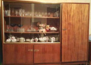 Отдам сервант - IMG-20180414-WA0037.jpg