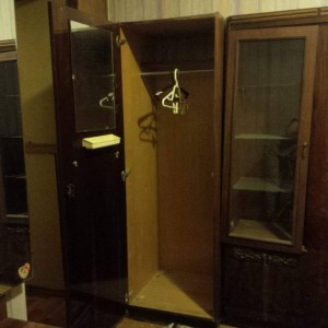 Отдам небольшую советскую стенку - image.jpeg