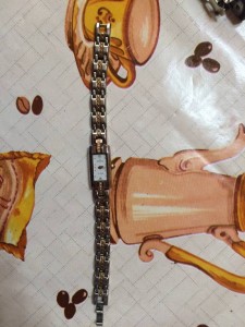 Женские часы требуется ремонт  - B4BE6F48-24CF-403A-A894-192262A21C5B.jpeg